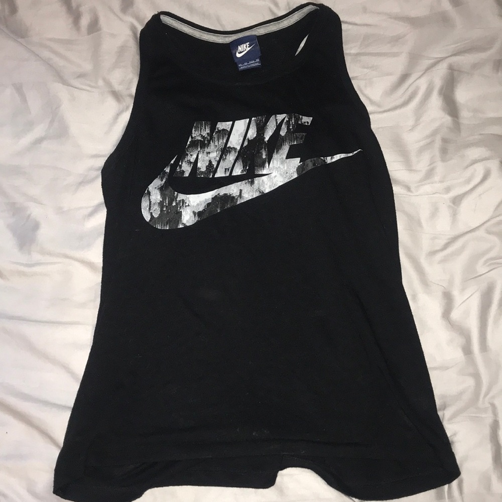 Nike workout top